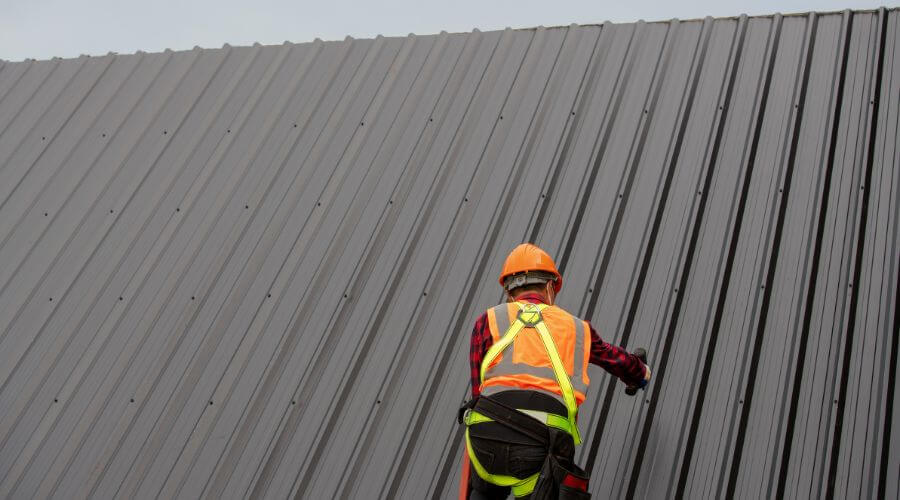 Expert Emergency Roof Repairs services in Amityville, NY
